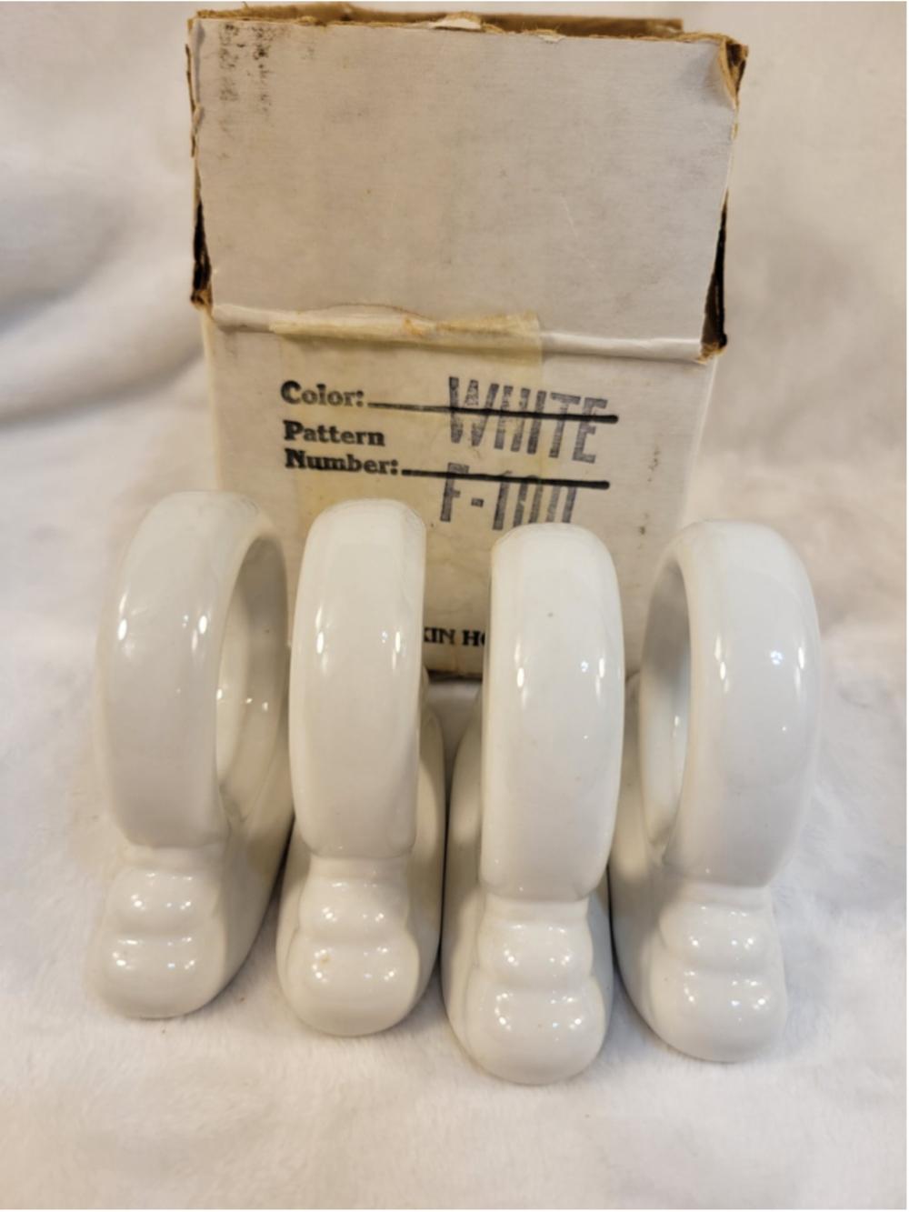 Fiesta Ware Ceramic White Napkins Rings Set Of 4 NIB Homer Laughlin HLC Retired